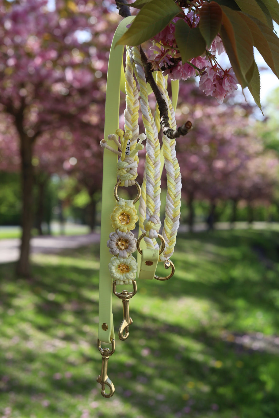 Nala's Flower Sway